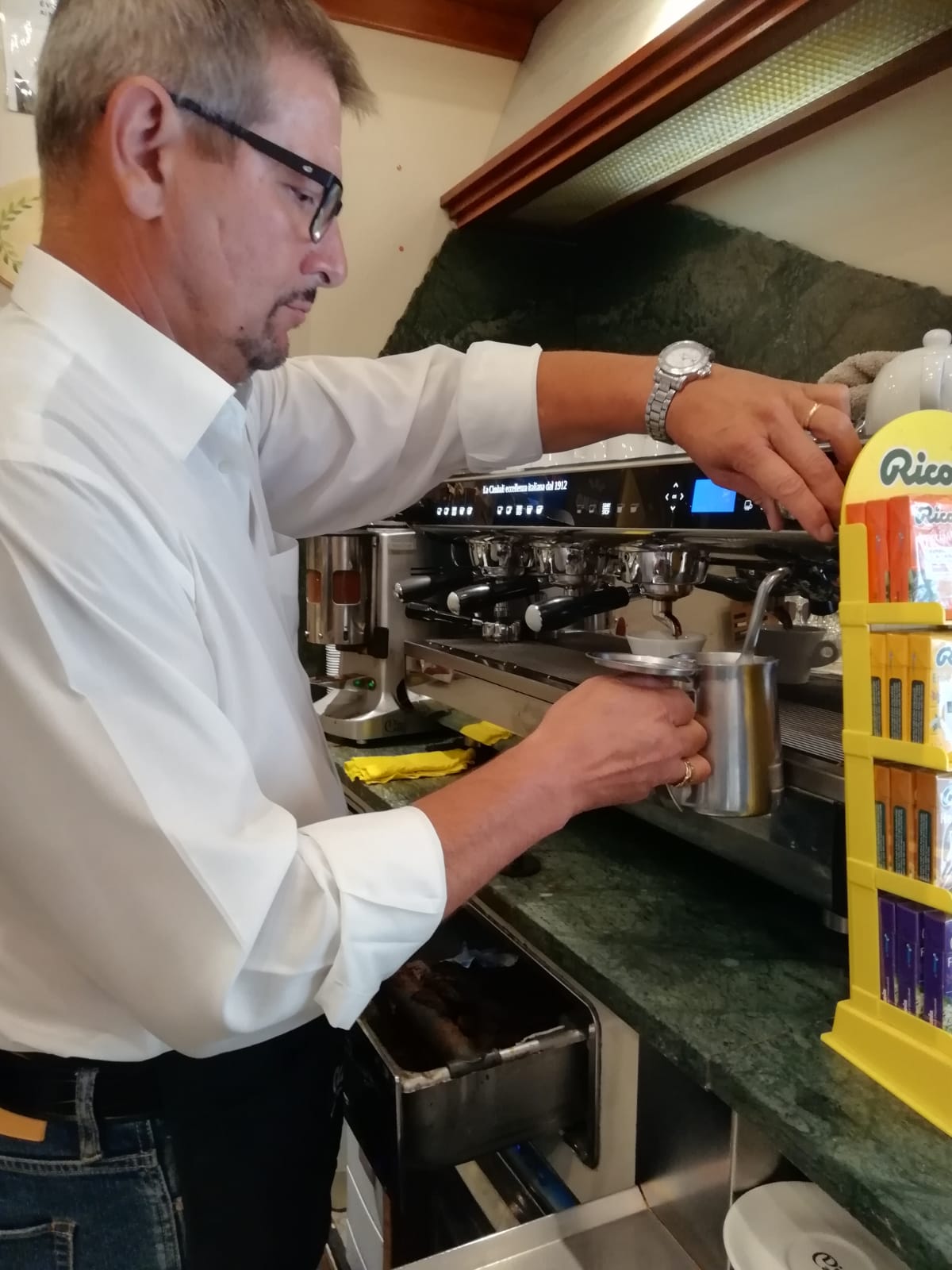 Maurizio Sguanci barista per Un giorno da artigiano Maurizio Sguanci barista per Un giorno da artigiano