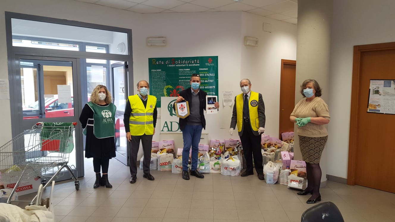 Donazione buoni spesa dei Lions al Quartiere 5 Donazione buoni spesa dei Lions al Quartiere 5