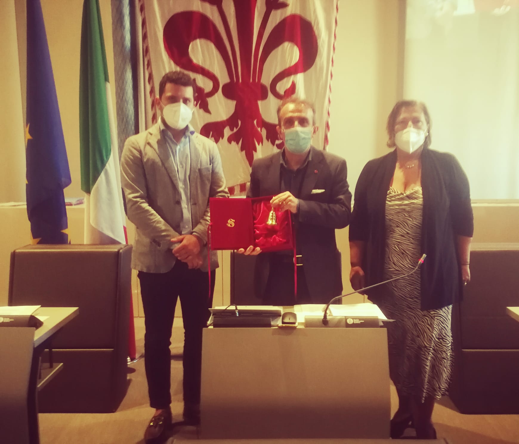Nuova campanella in consiglio comunale Nuova campanella in consiglio comunale