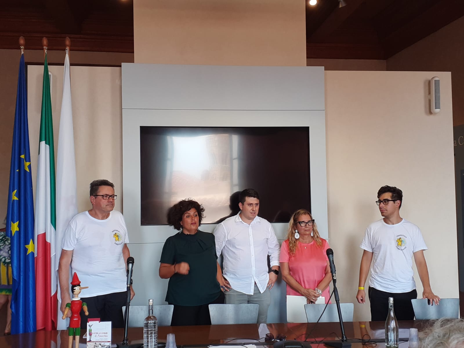 Giovani Lions ricevuti dalla vice presidente Barbara Felleca Giovani Lions ricevuti dalla vice presidente Barbara Felleca