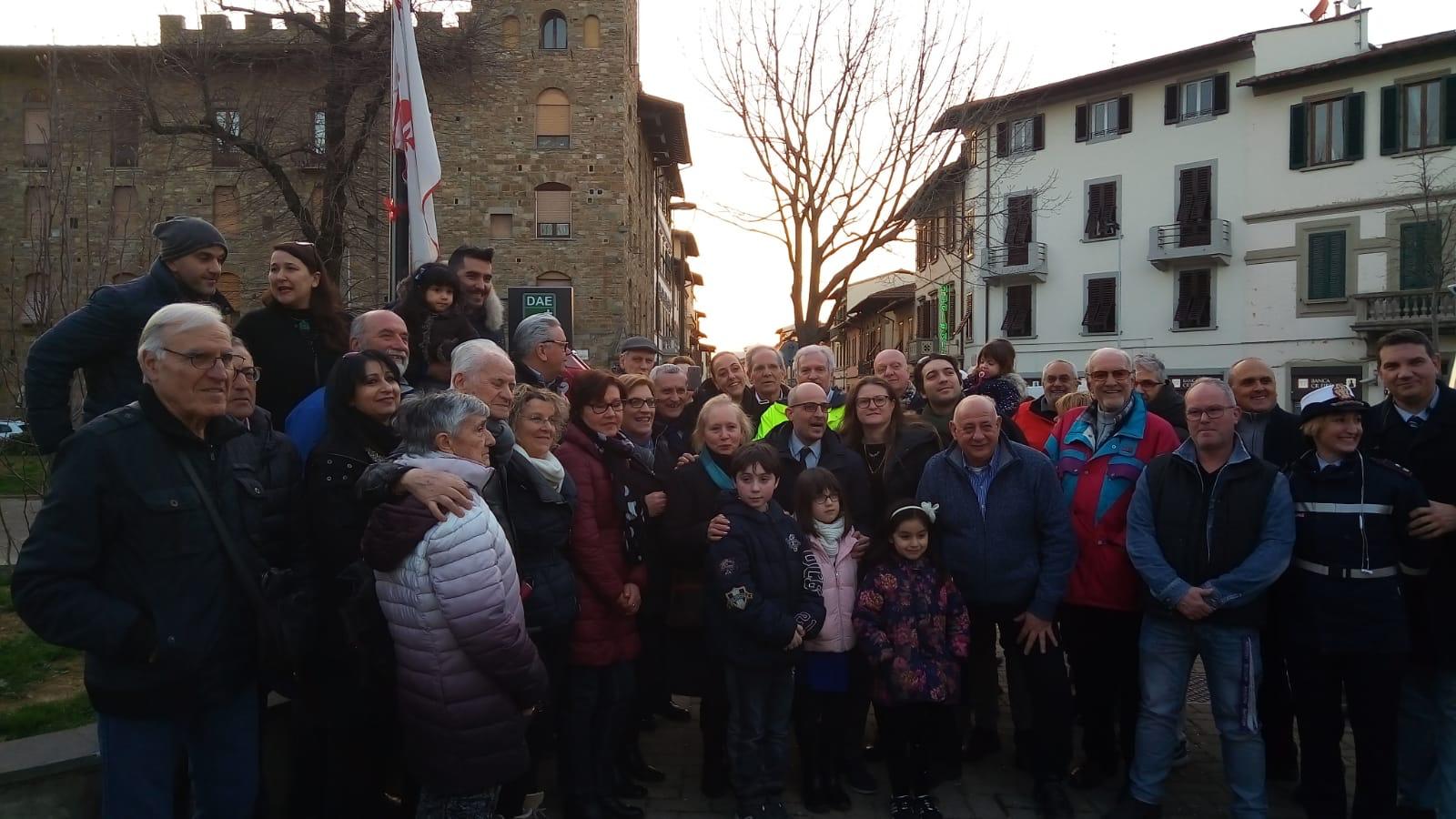 Defibrillatore in piazza Gualfredotto Defibrillatore in piazza Gualfredotto