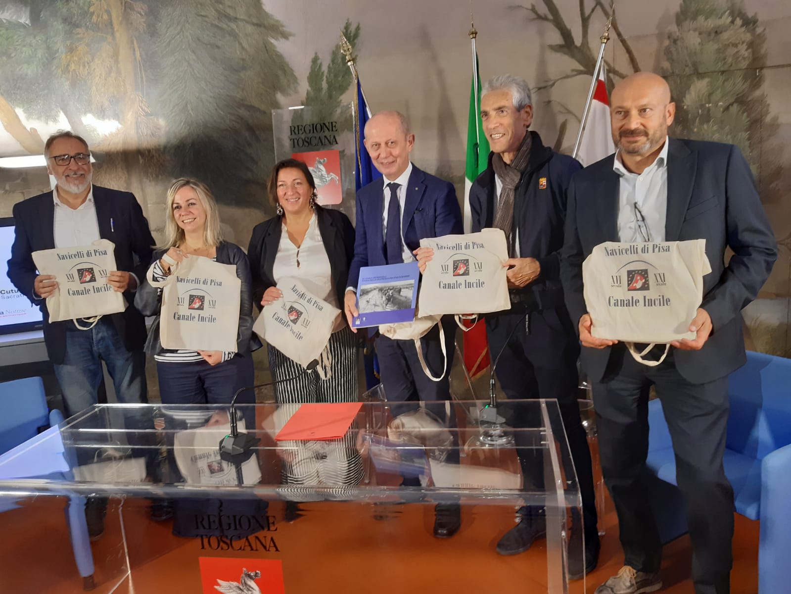NavigARNO da Pisa a Livorno NavigARNO da Pisa a Livorno