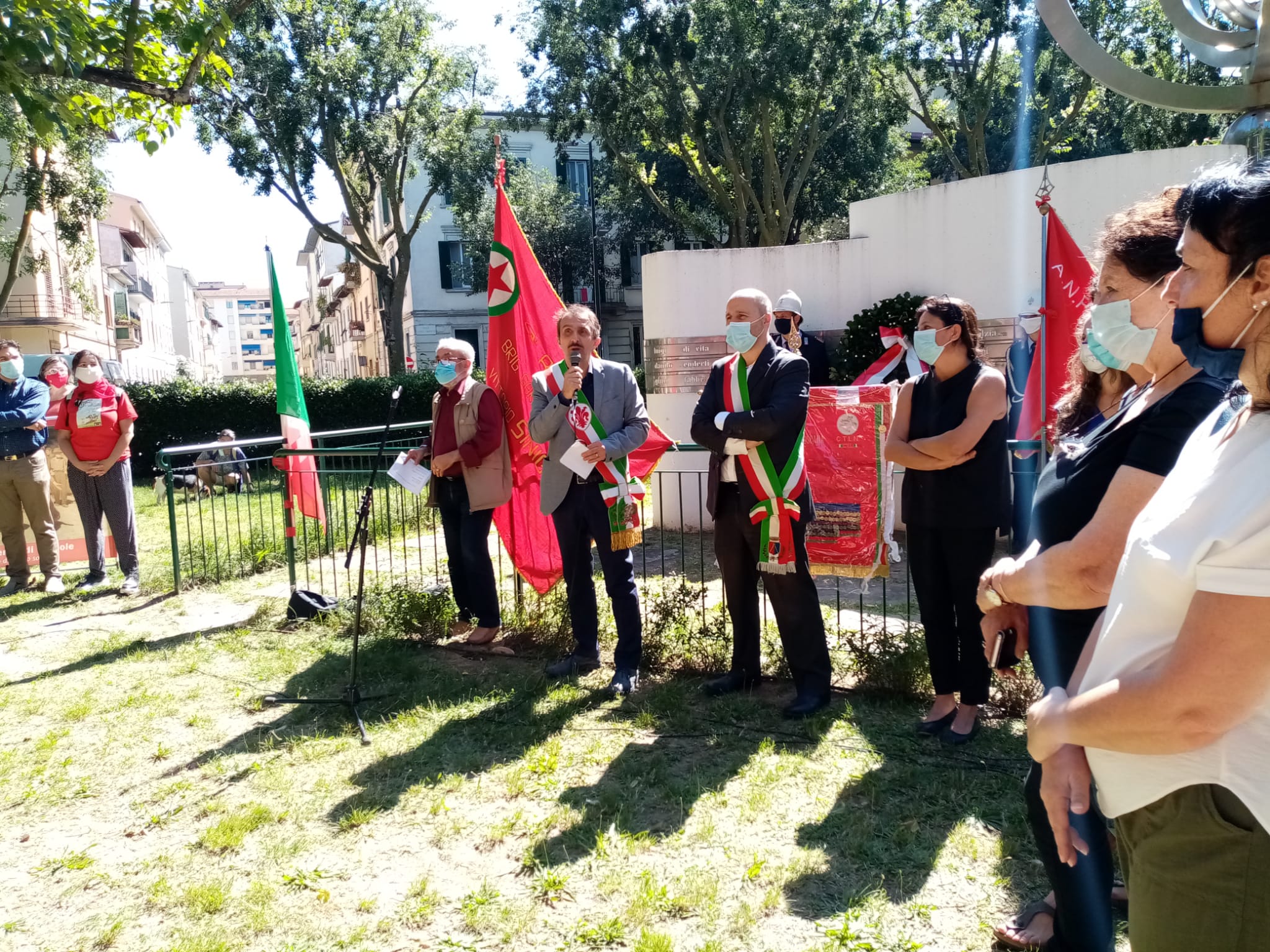 Il presidente Luca Milani commemora i caduti di Pian d'Albero Il presidente Luca Milani commemora i caduti di Pian d'Albero