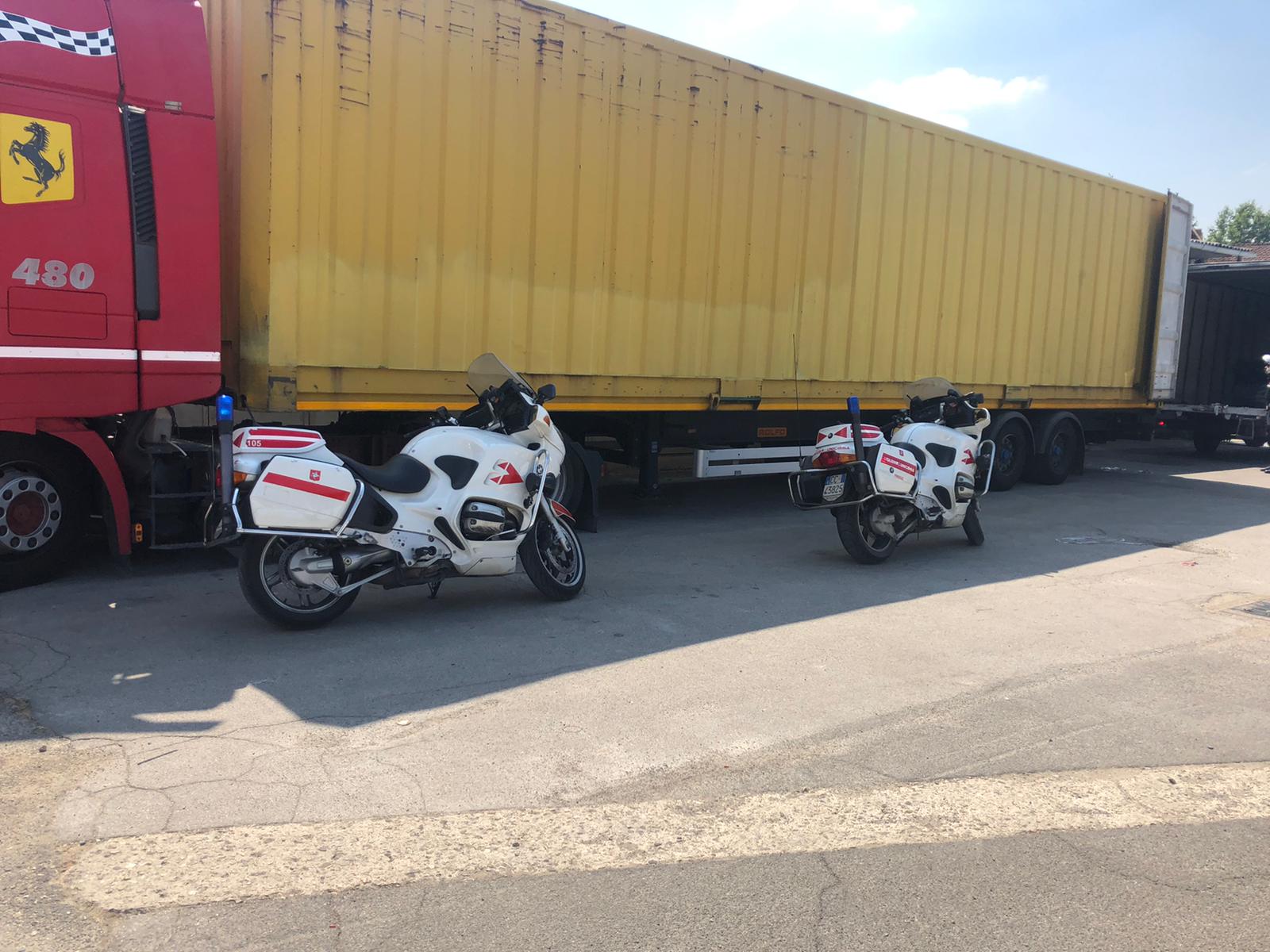 il bilico sequestrato a Prato