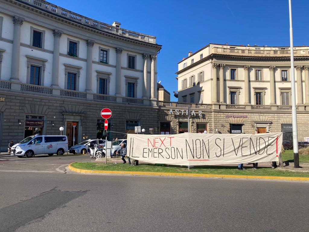 Manifestazione per nExT Emerson Manifestazione per nExT Emerson