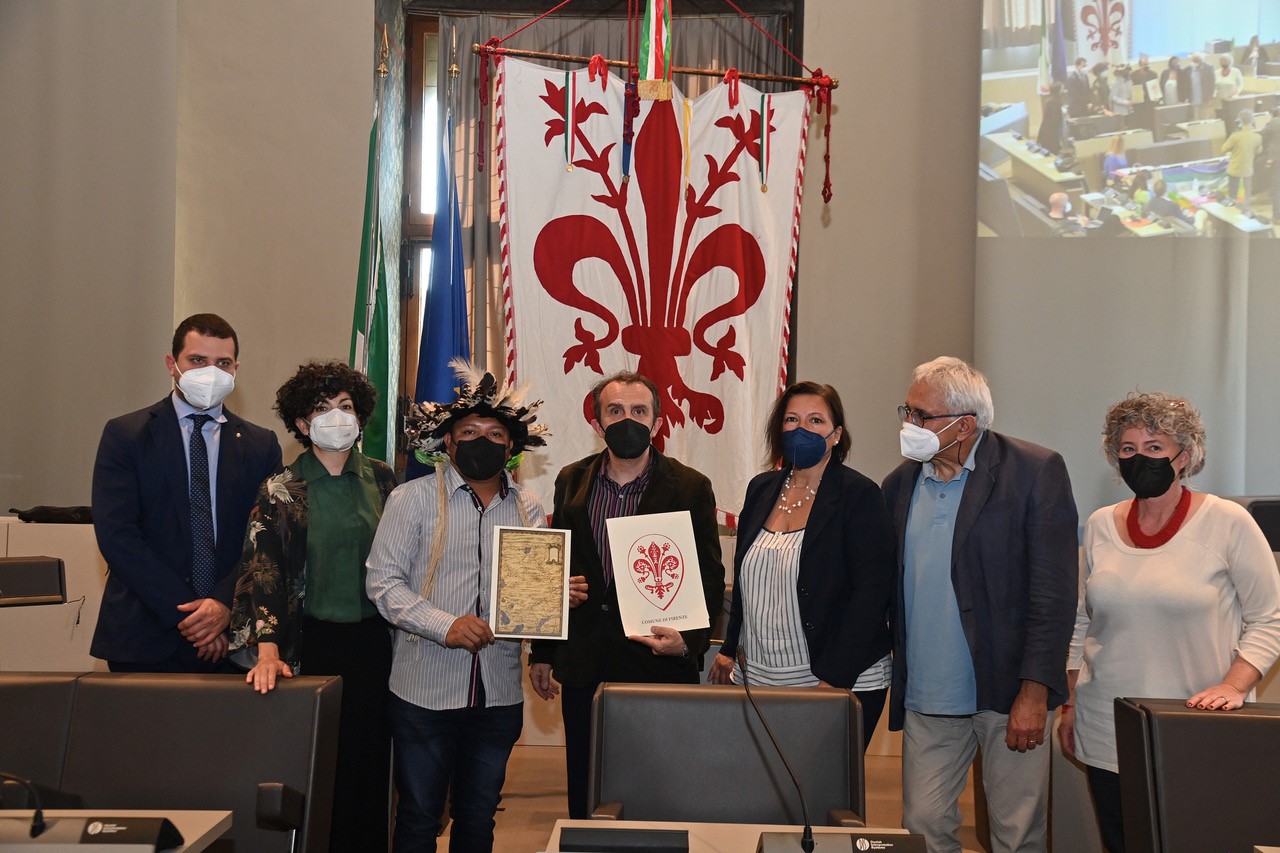 Adriano Karipuna in Consiglio comunale Adriano Karipuna in Consiglio comunale