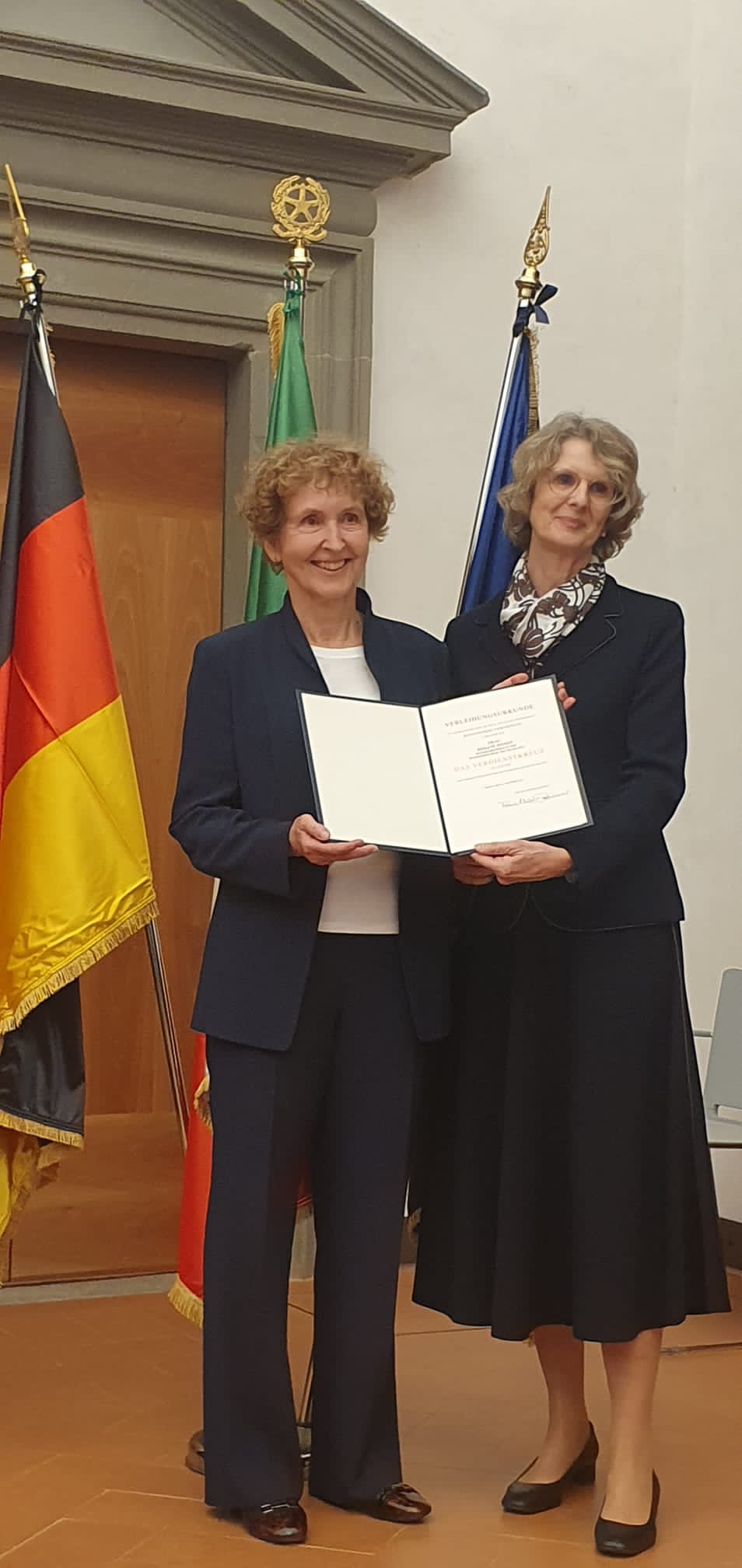 Cerimonia del Cavalierato dell’Ordine al Merito della Repubblica Federale di Germania al Console Onorario della Repubblica Federale di Germania a Firenze, Renate Wendt