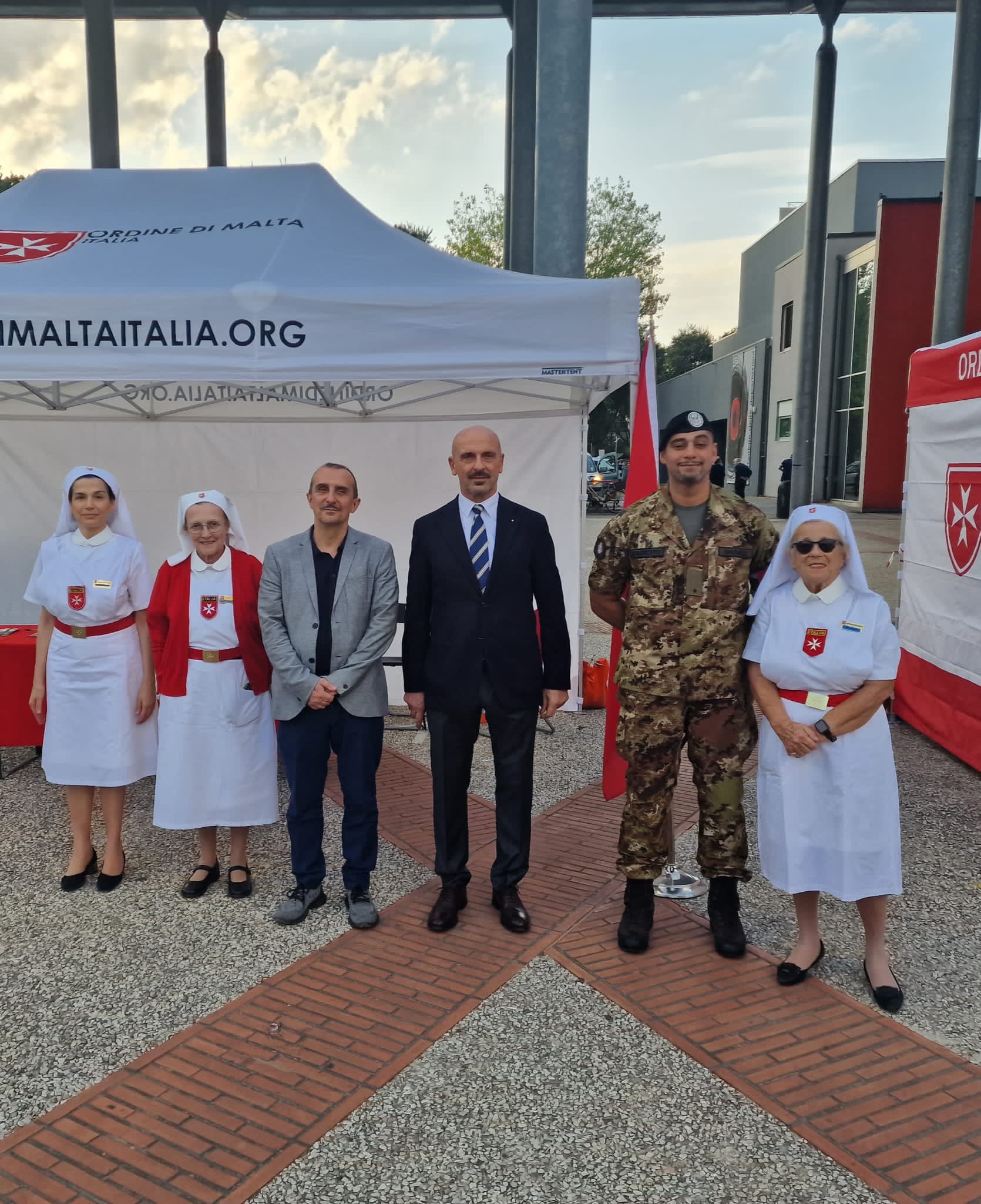 Il presidente Milani con l'Ordine di Malta Il presidente Milani con l'Ordine di Malta