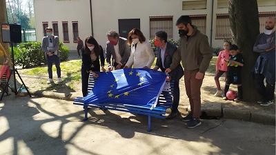 cerimonia della panchina blu