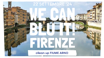 Veduta panoramica del fiume Arno da un punte, con in sovrimpressione la scritta, in bianco, "we can blu it! Firenze" e sotto, in un riquadro bianco, in blu la scritta "Clean up fiume Arno"