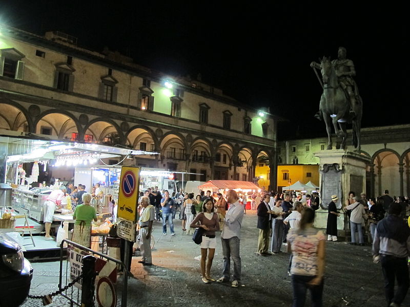 Fierucola - Piazza Santissima Annunziata