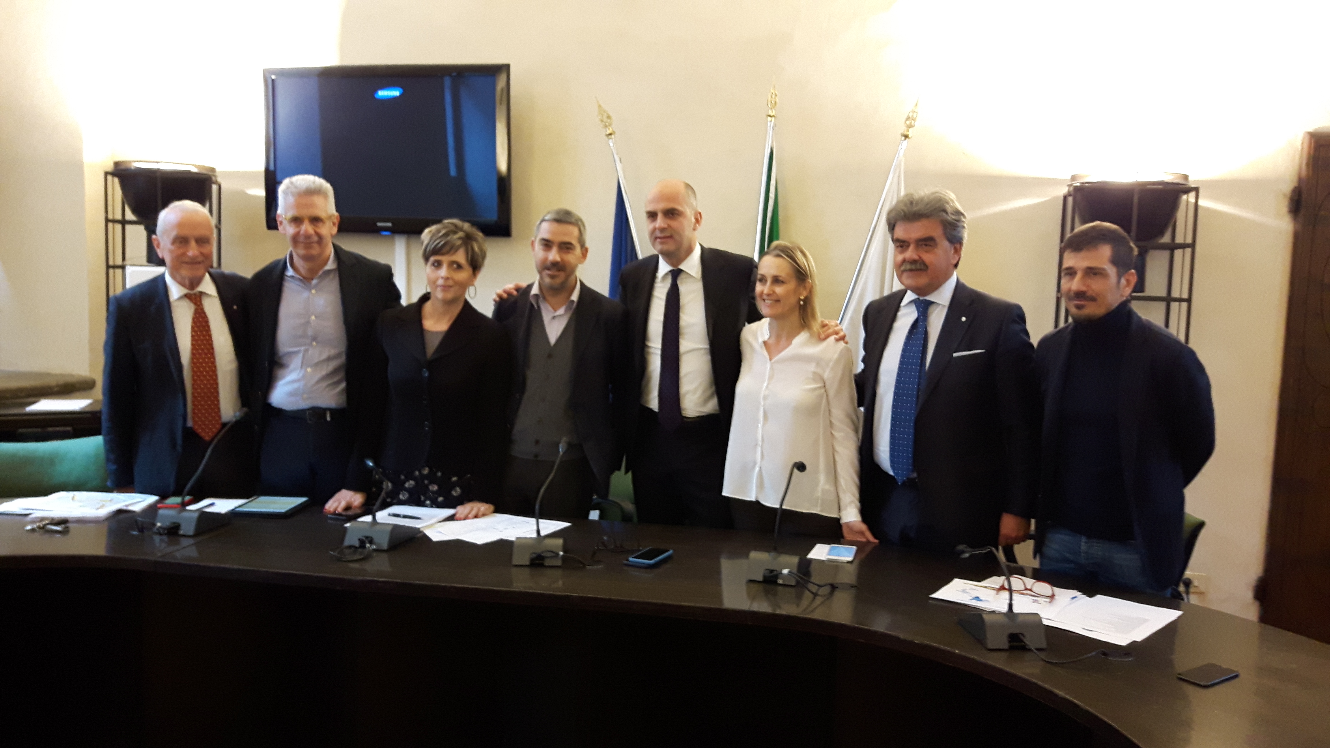 Forza Italia denuncia i cantieri fermi Forza Italia denuncia i cantieri fermi