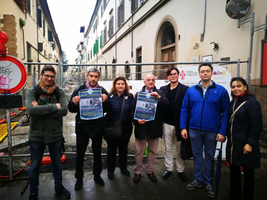 Forza Italia in via de'Serragli Forza Italia in via de'Serragli