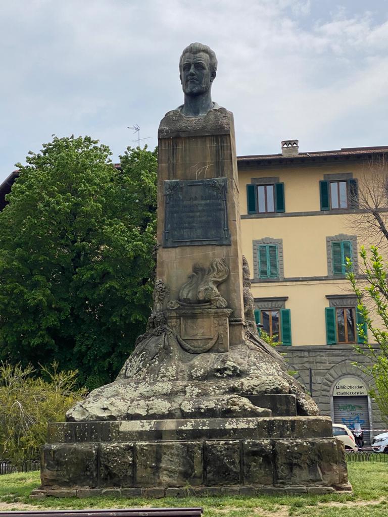 Piazza Oberdan Piazza Oberdan