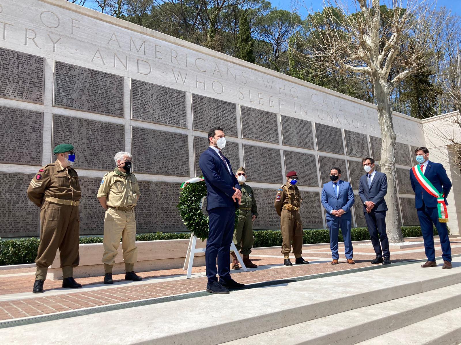 Emanuele Cocollini al Florence American Cemetery and Memorial Emanuele Cocollini al Florence American Cemetery and Memorial