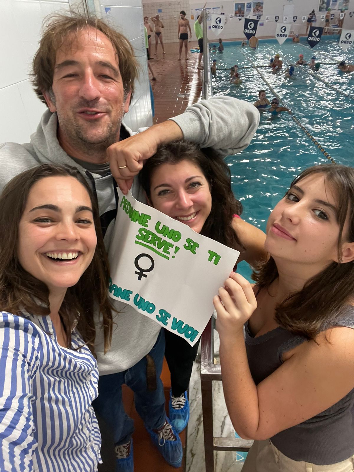 Una tampon box alla piscina di via del Romito Una tampon box alla piscina di via del Romito