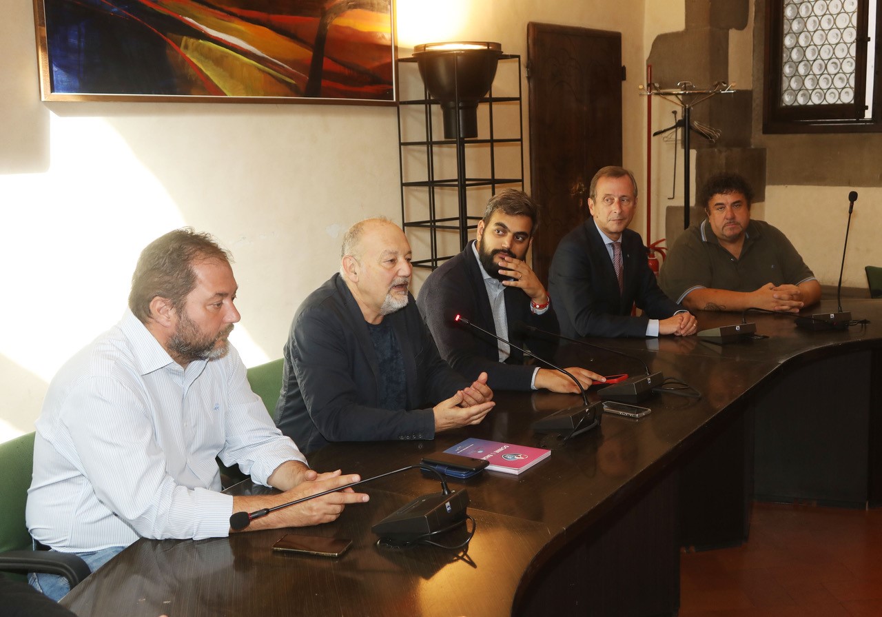 Presentata la Pallacanestro Femminile Firenze